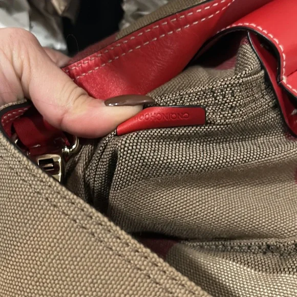 Authentic Burberry Ashby Purse - Picture 7 of 11